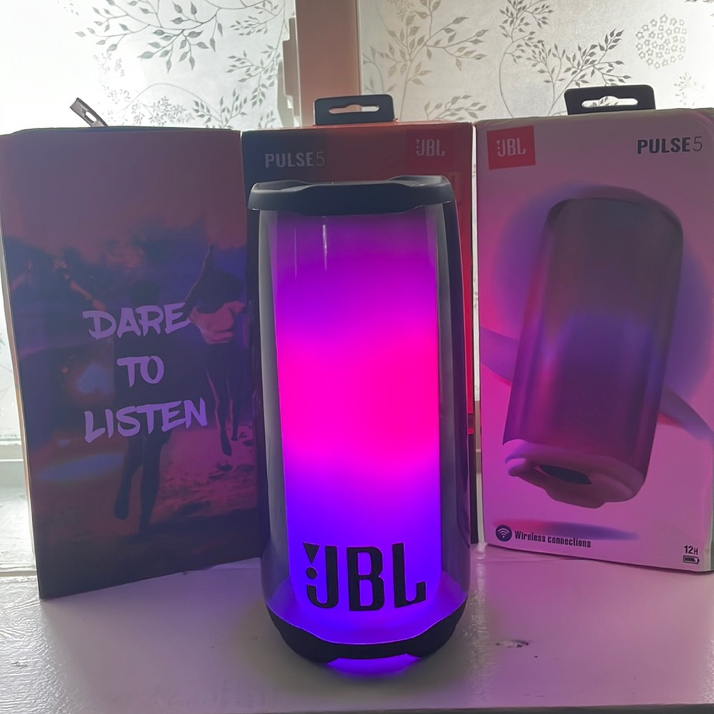 JBL Pulse 5, LED RGB DISPLAY